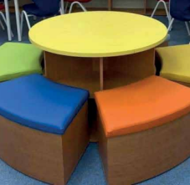 طاولة دائرية قطرها 110 سم - Round table with a diameter of 110 cm