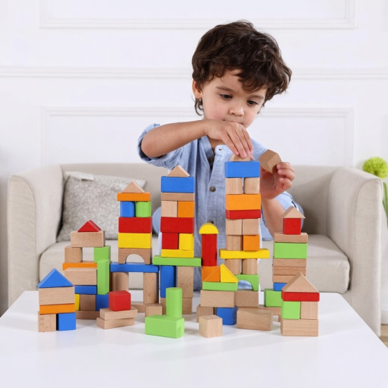 مكعبات بناء متعددة الألوان 100 قطعة - 100PCS OF WOODEN BLOCLS