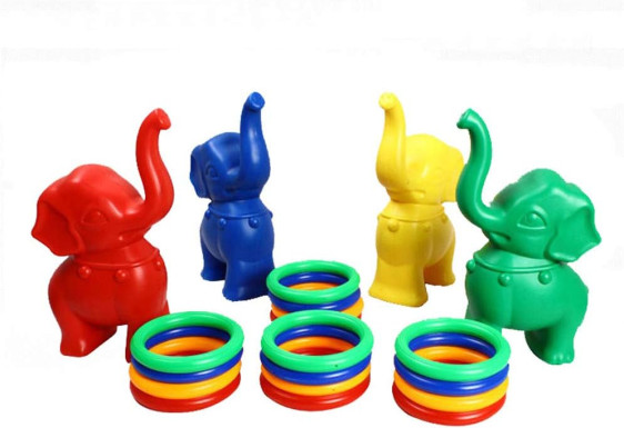 رمي الحلقات - فيل مع 4 حلقات