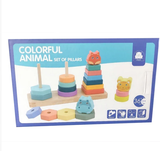 COLORFUL ANIMAL TOWER