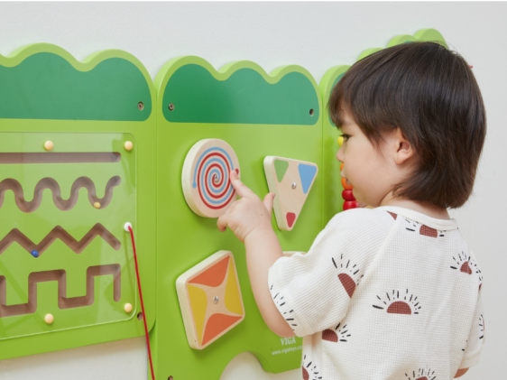 wall activity panel - junior crocodile متاهة حائط تمساح