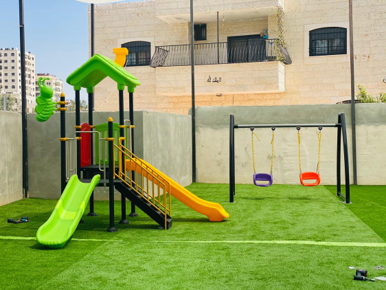 مجمع العاب خارجي (YLG)